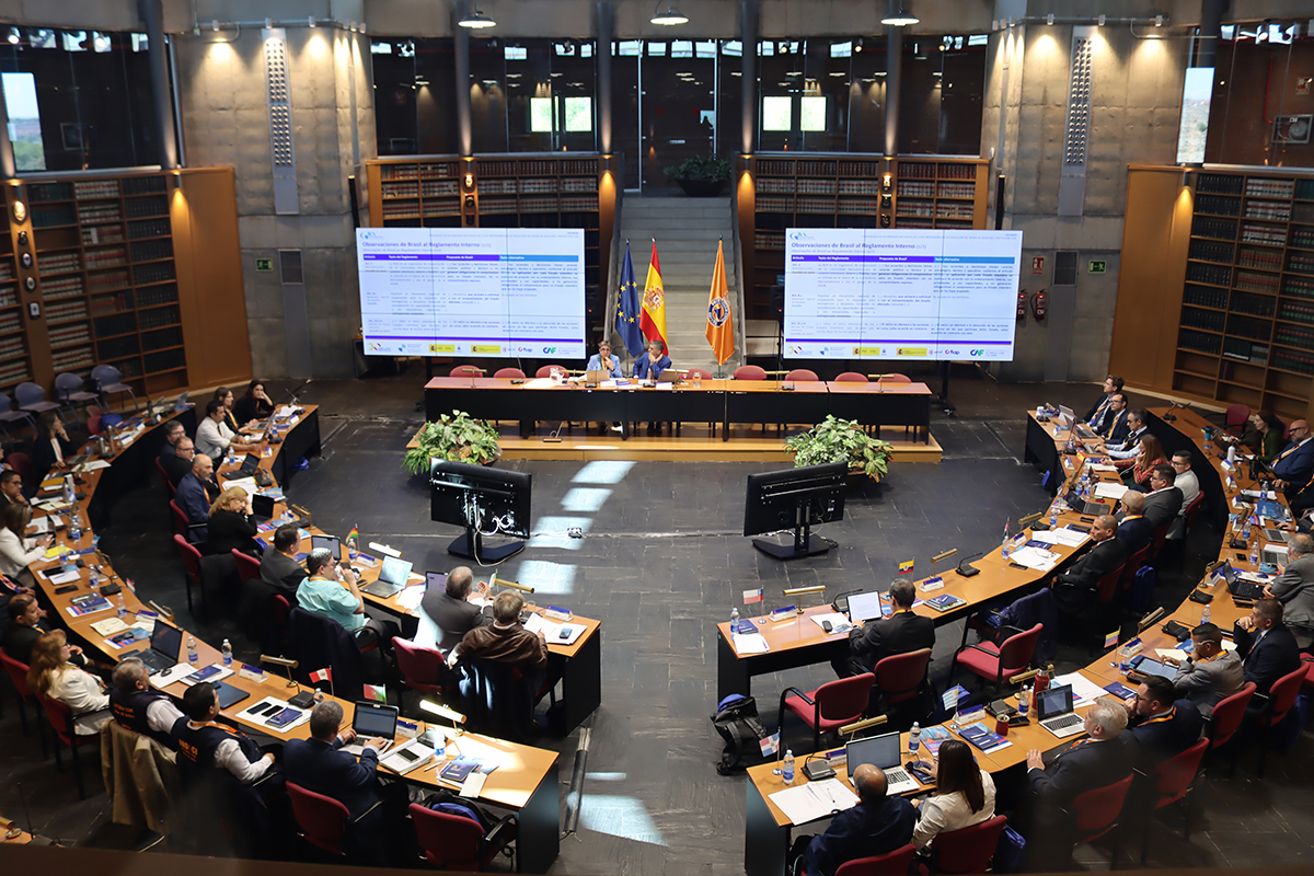 Momento de la reunión constitutiva en la Escuela Nacional de Protección Civil.